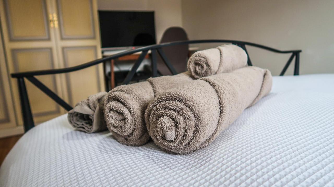 Cozy Double Room - Only Room London Kültér fotó